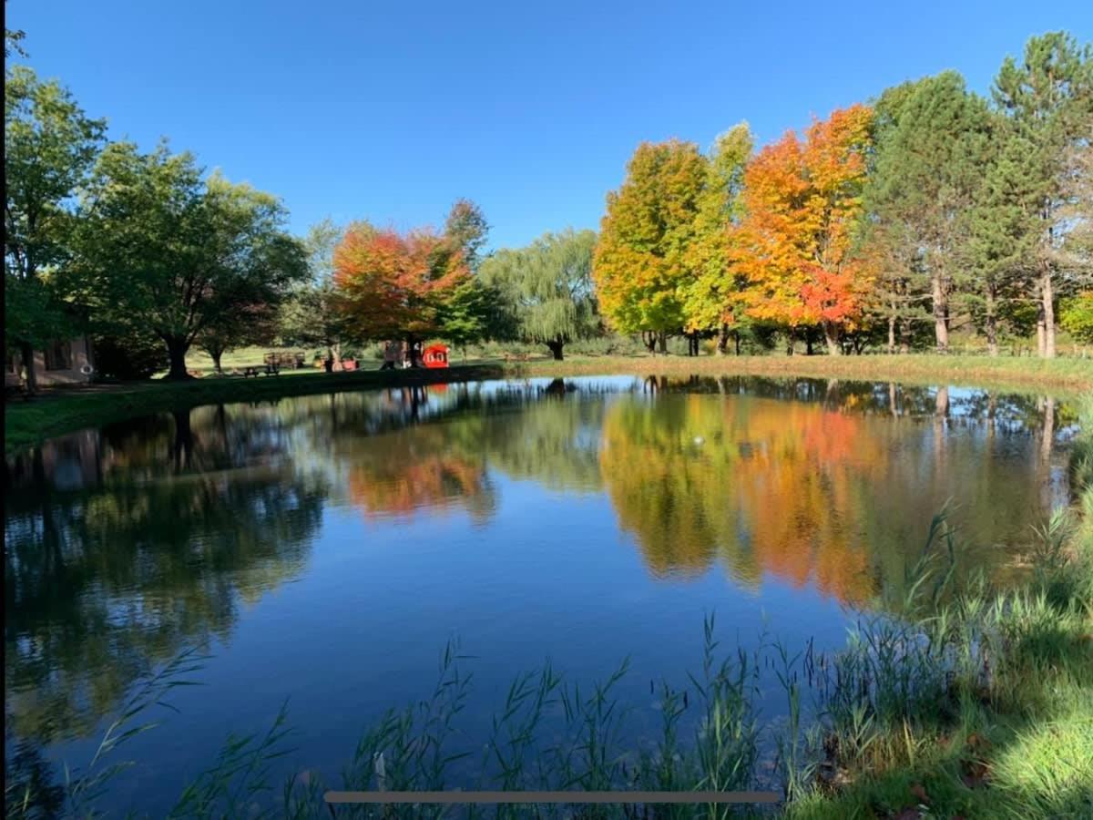 אשטבולה The Cortland Cottage At Brant'S Apple Orchard מראה חיצוני תמונה